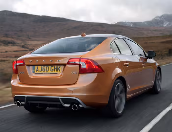 Volvo S60 D5 R-Design [UK-spec] '2010–13