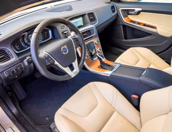 Interior 2016–18 Volvo S60 Inscription [North America] '2015–18