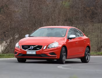 Volvo S60 R-Design '2010–13