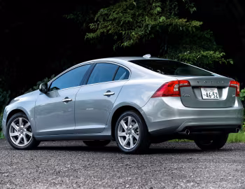 Volvo S60 T4 [Japan] '2013–18
