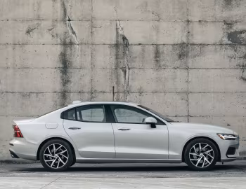 2019–22 Volvo S60 T5 Momentum [North America] '2018–22
