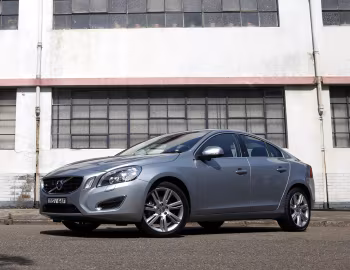 Volvo S60 T6 [Australia] '2011–13