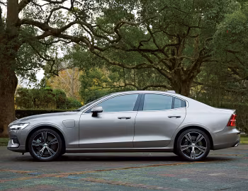 Volvo S60 T6 Inscription [Japan] '2019–pr.