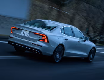 Volvo S60 T6 Inscription [Japan] '2019–pr.