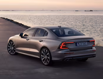 Volvo S60 T6 Momentum [Worldwide] '2018–pr.
