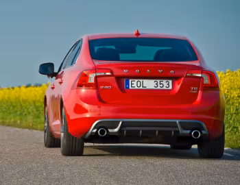 Volvo S60 T6 R-Design [Worldwide] '2010–13