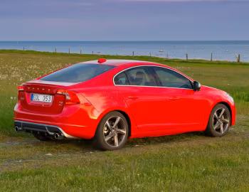 Volvo S60 T6 R-Design [Worldwide] '2010–13