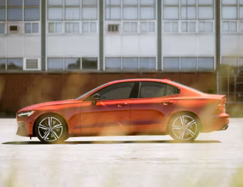 2019–22 Volvo S60 T6 R-Design [North America] '2018–22