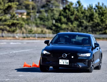Volvo S60 T8 Polestar Engineered [Japan] '2019–pr.