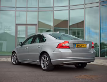 Volvo S80 D3 [UK-spec] '2009–11