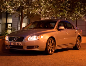 Volvo S80 D3 [UK-spec] '2009–11