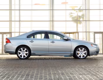 Volvo S80 V8 [UK-spec] '2006–09