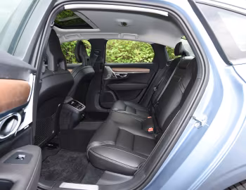Interior Volvo S90 D4 Inscription [UK-spec] '2016–20