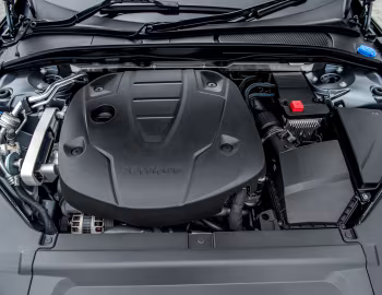 Sous la capuche Volvo S90 D4 Inscription [UK-spec] '2016–20