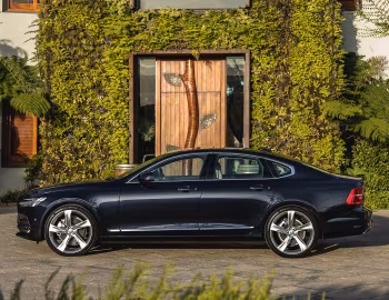 Volvo S90 D5 Inscription [South Africa] '2017–20