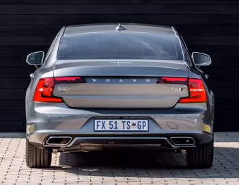 Volvo S90 T6 R-Design [South Africa] '2017–20