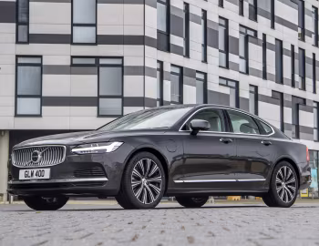 Volvo S90 T8 AWD Recharge Inscription [UK-spec] '2020–pr.