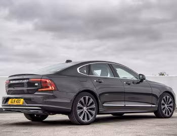 Volvo S90 T8 AWD Recharge Inscription [UK-spec] '2020–pr.