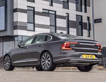 Volvo S90 T8 AWD Recharge Inscription [UK-spec] '2020–pr.
