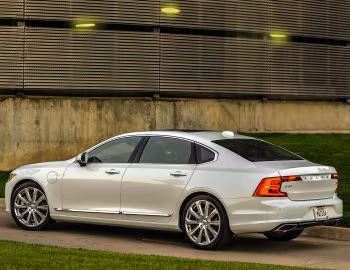 2017–20 Volvo S90 T8 Inscription [North America] '2016–20