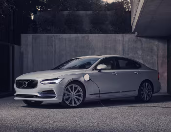 Volvo S90 T8 Inscription [Worldwide] '2016–20
