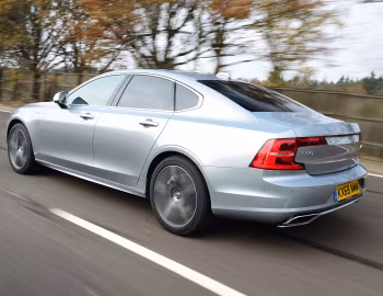 Volvo S90 T8 R-Design [UK-spec] '2018–20