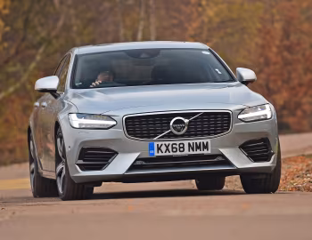 Volvo S90 T8 R-Design [UK-spec] '2018–20