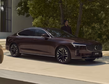 Volvo S90 T8 Recharge [China] '2025–pr.