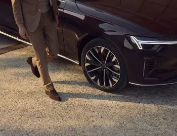 Volvo S90 T8 Recharge [China] '2025–pr.