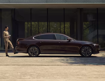 Volvo S90 T8 Recharge [China] '2025–pr.