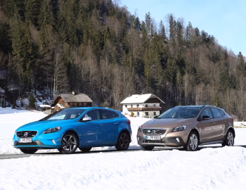 Volvo V40 '2012–16
