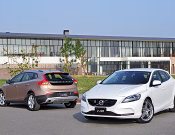 Volvo V40 '2012–16