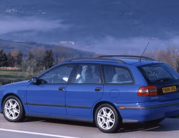 Volvo V40 [Worldwide] '1996–07.2000