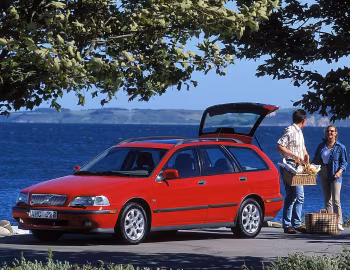 Volvo V40 [Worldwide] '1996–07.2000