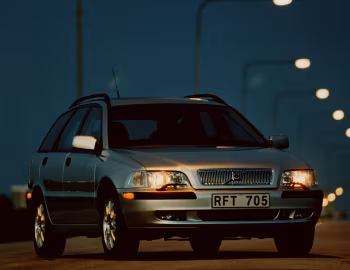 Volvo V40 [Worldwide] '1999–2002