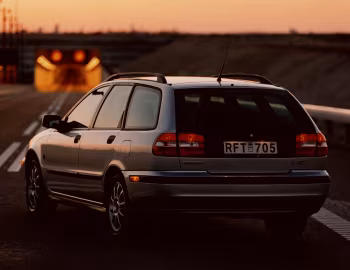 Volvo V40 [Worldwide] '1999–2002