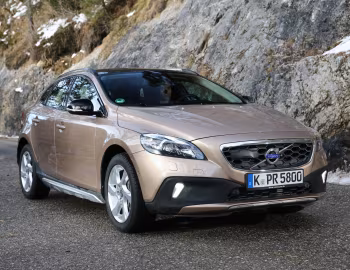 Volvo V40 Cross Country T5 [Worldwide] '2012–16