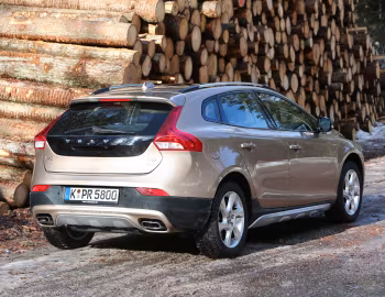 Volvo V40 Cross Country T5 [Worldwide] '2012–16