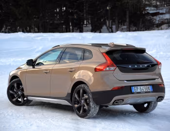 Volvo V40 Cross Country D3 [Worldwide] '2012–16