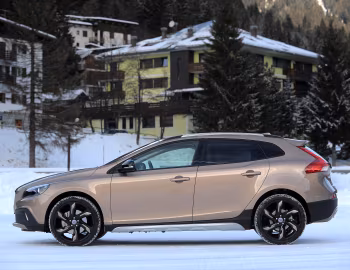 Volvo V40 Cross Country D3 [Worldwide] '2012–16