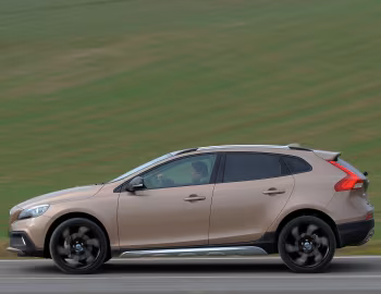 Volvo V40 Cross Country D3 [Worldwide] '2012–16