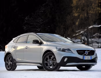 Volvo V40 Cross Country D4 [Worldwide] '2012–16