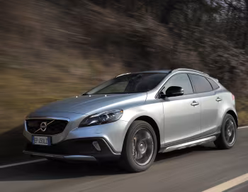 Volvo V40 Cross Country D4 [Worldwide] '2012–16
