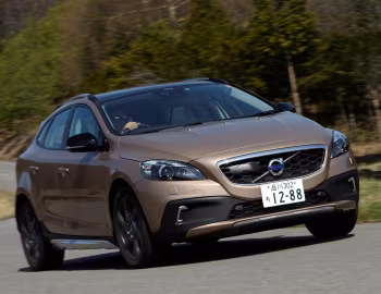 Volvo V40 Cross Country T5 [Japan] '2013–16