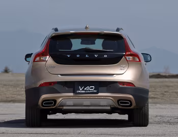 Volvo V40 Cross Country T5 [Japan] '2013–16