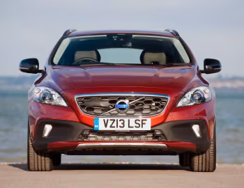 Volvo V40 Cross Country D4 [UK-spec] '2013–16