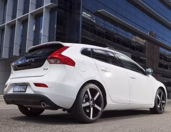 Volvo V40 D4 [Australia] '2012–16