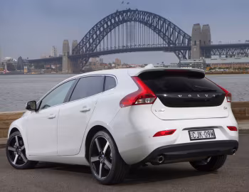Volvo V40 D4 [Australia] '2012–16