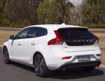 Volvo V40 D4 [Australia] '2012–16