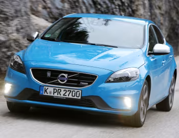 Volvo V40 D4 R-Design [Worldwide] '2012–16